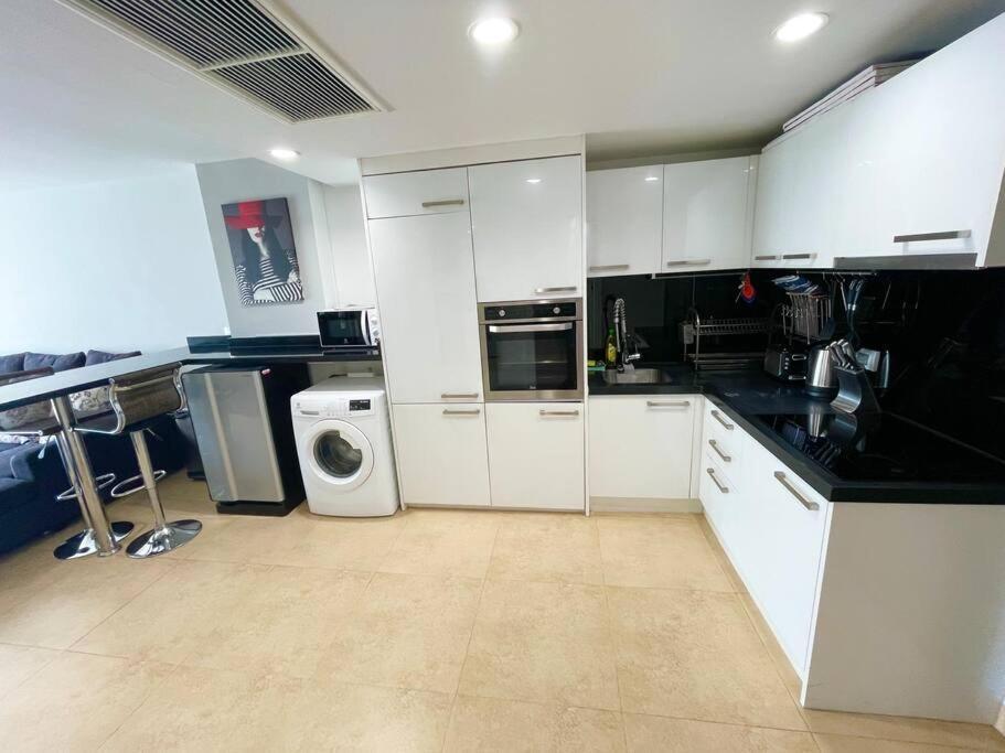 60Sqm Luxury 1 Bed - Pattaya City Centre - Centara Avenue Residences - 704 Exterior foto